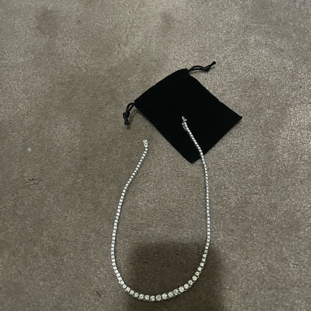 Gorgeous graduated cubic zirconia 18inch necklace. Never worn, new without tags